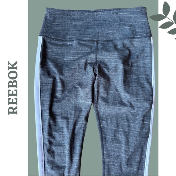 Reebok Women’s Color Block Grey Black White Leggings Size  Medium - Picture 3 of 7